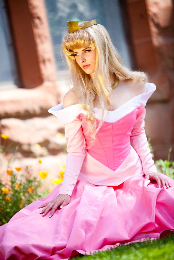 13 Disney Princesses Cosplay That Turn Dreams Into Reality Page 12 Daily Cosplay